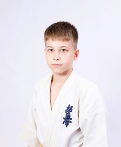 Акуленко Лев